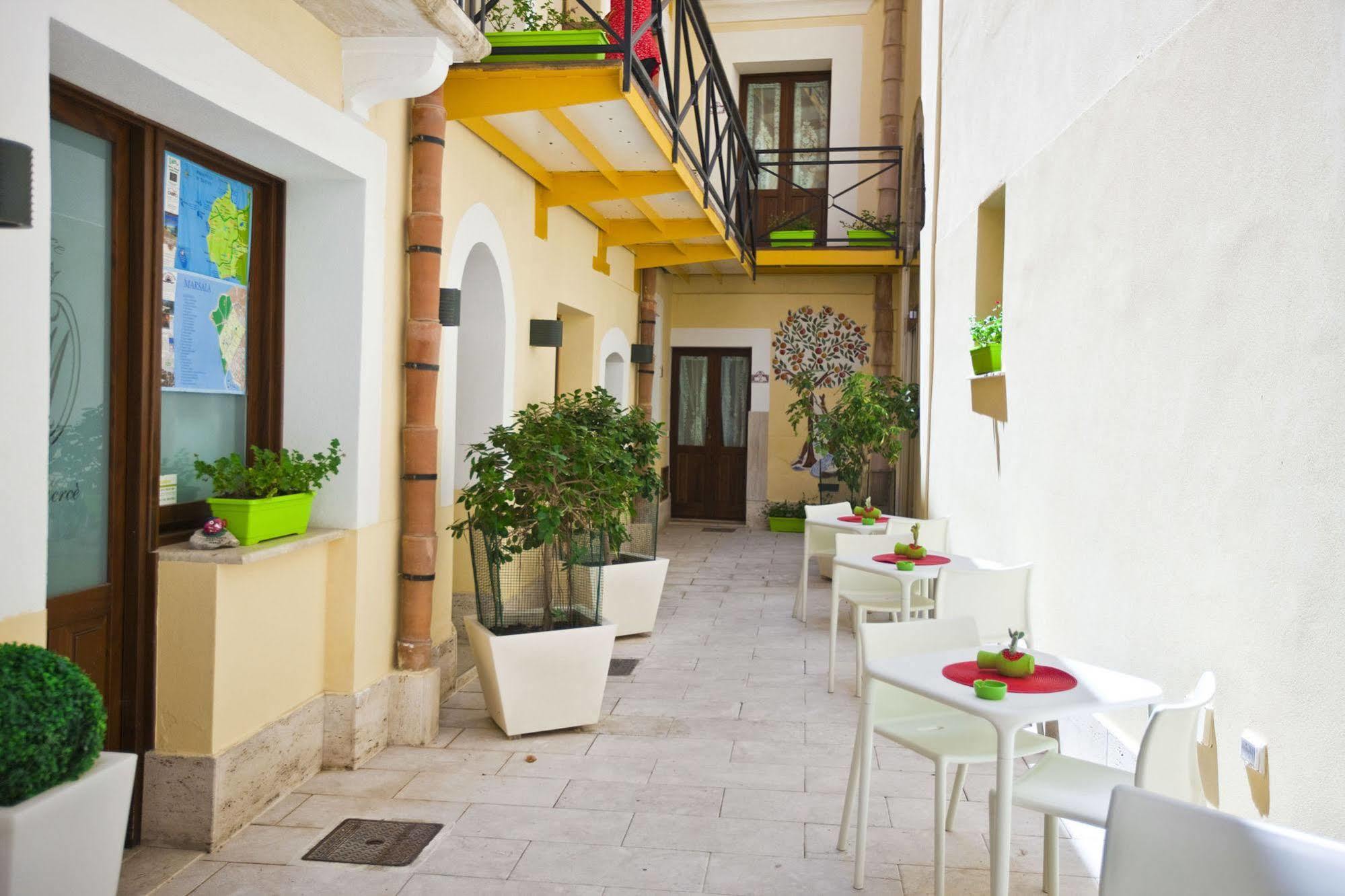Residence Cortile Merce Trapani Exterior photo